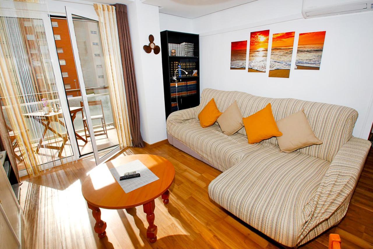 Turina Apartment -Ac Near Beach Аликанте Екстериор снимка